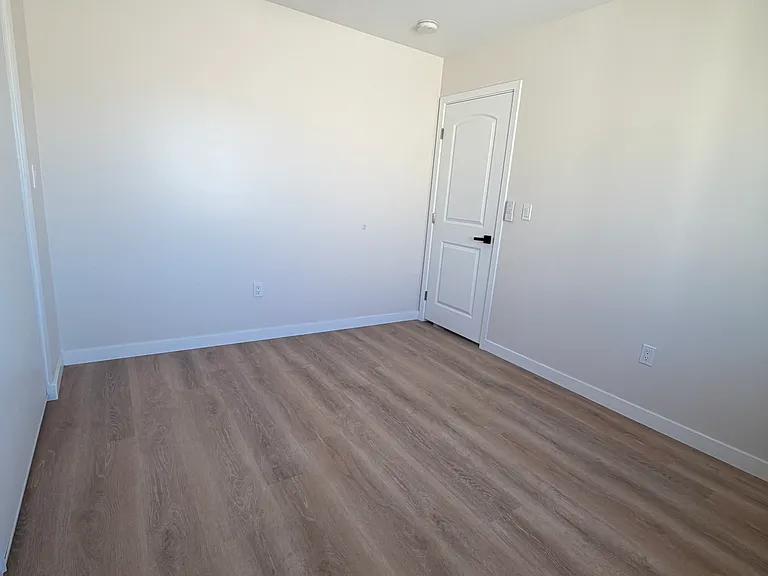 Bedroom #1