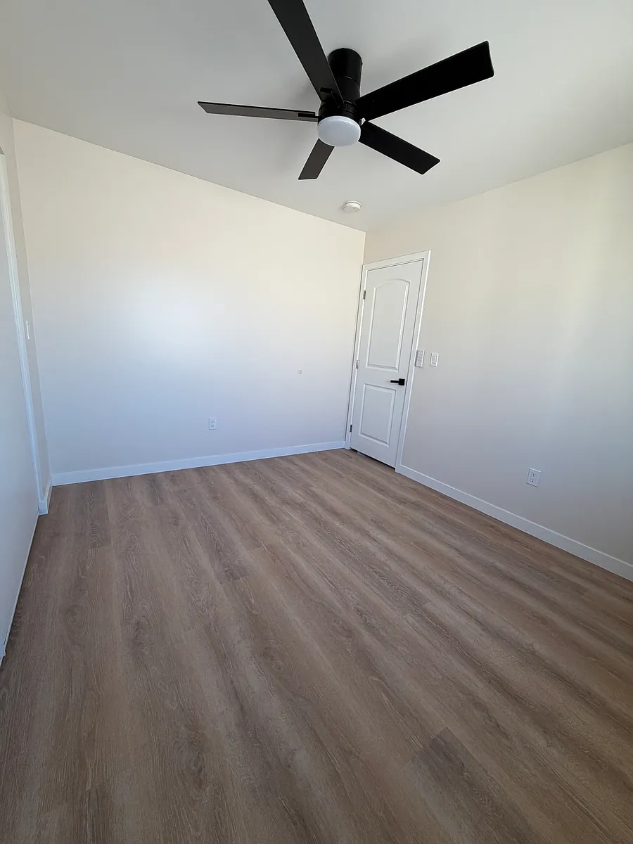 Bedroom #1 - 1919A E McKenzie St