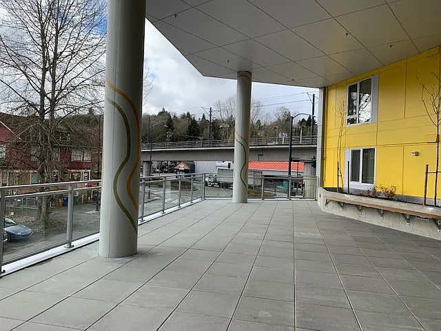 2nd floor patio