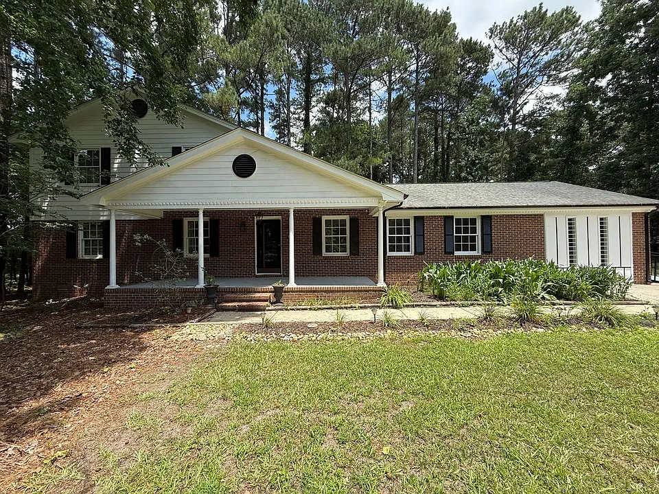 208 Hardwood Ridge Ct