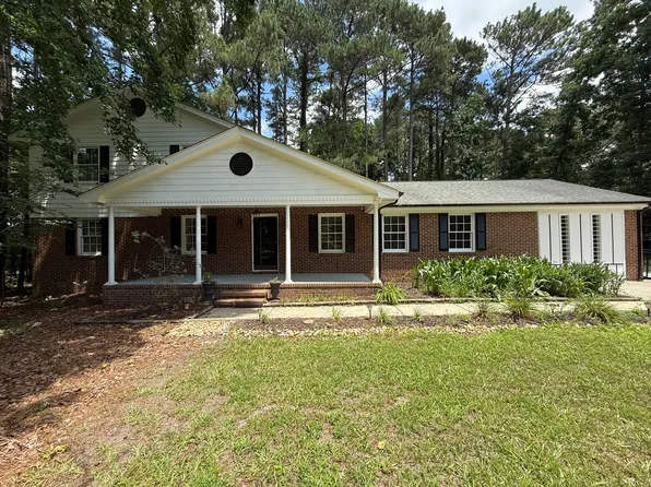 208 Hardwood Ridge Ct, Clayton, NC 27520