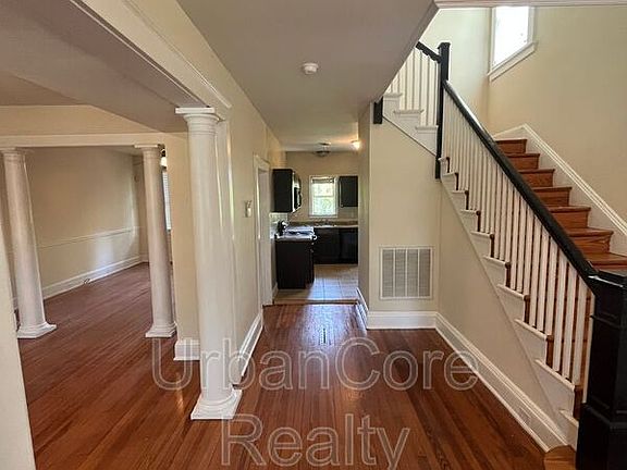 5th image of 709 N 35th St