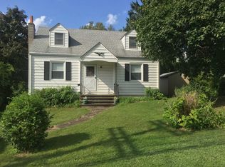 13 Spackenkill Rd, Poughkeepsie, NY 12603