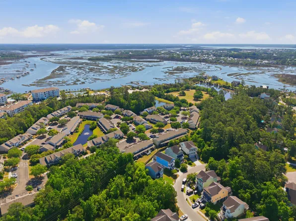 335 Kelsey Blvd, Daniel Island, SC 29492