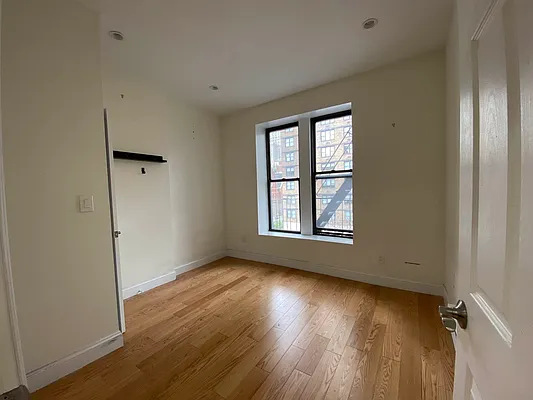 Rented by Urban Real Estate Property Group Inc | media 15