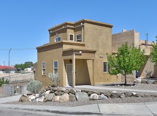 327 Lanier Dr SE, Albuquerque, NM 87123