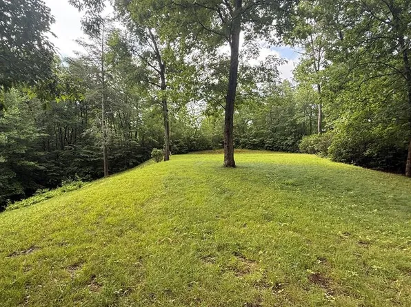 22 Stekoih Hills Dr, Whittier, NC 28789