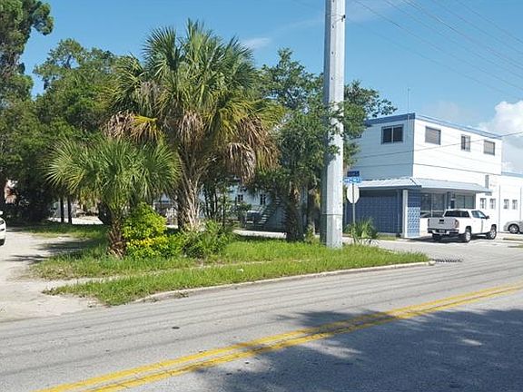4th image of 502 N Martin Luther King Jr Ave