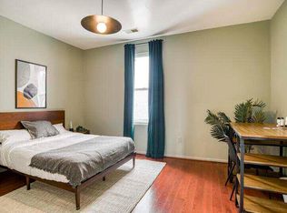 1022 6th St NE #2, Washington, DC 20002