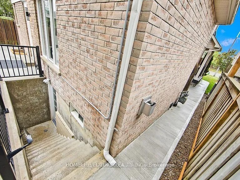 89 Eric Clarke Dr #BASEMENT — Photo 9