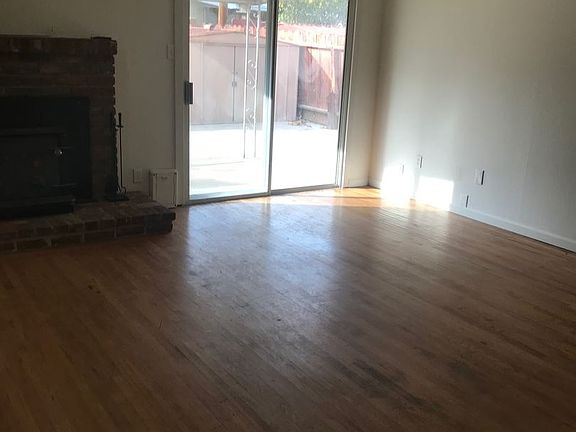 2nd image of 413 Sherwood Dr