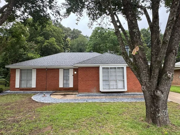 205 Townsend Dr, Montgomery, AL 36117
