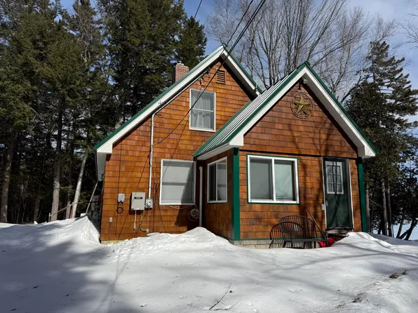 26 Beech Ridge Drive, Abbot, ME 04406