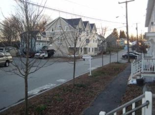 12 Spring St, Newmarket, NH 03857