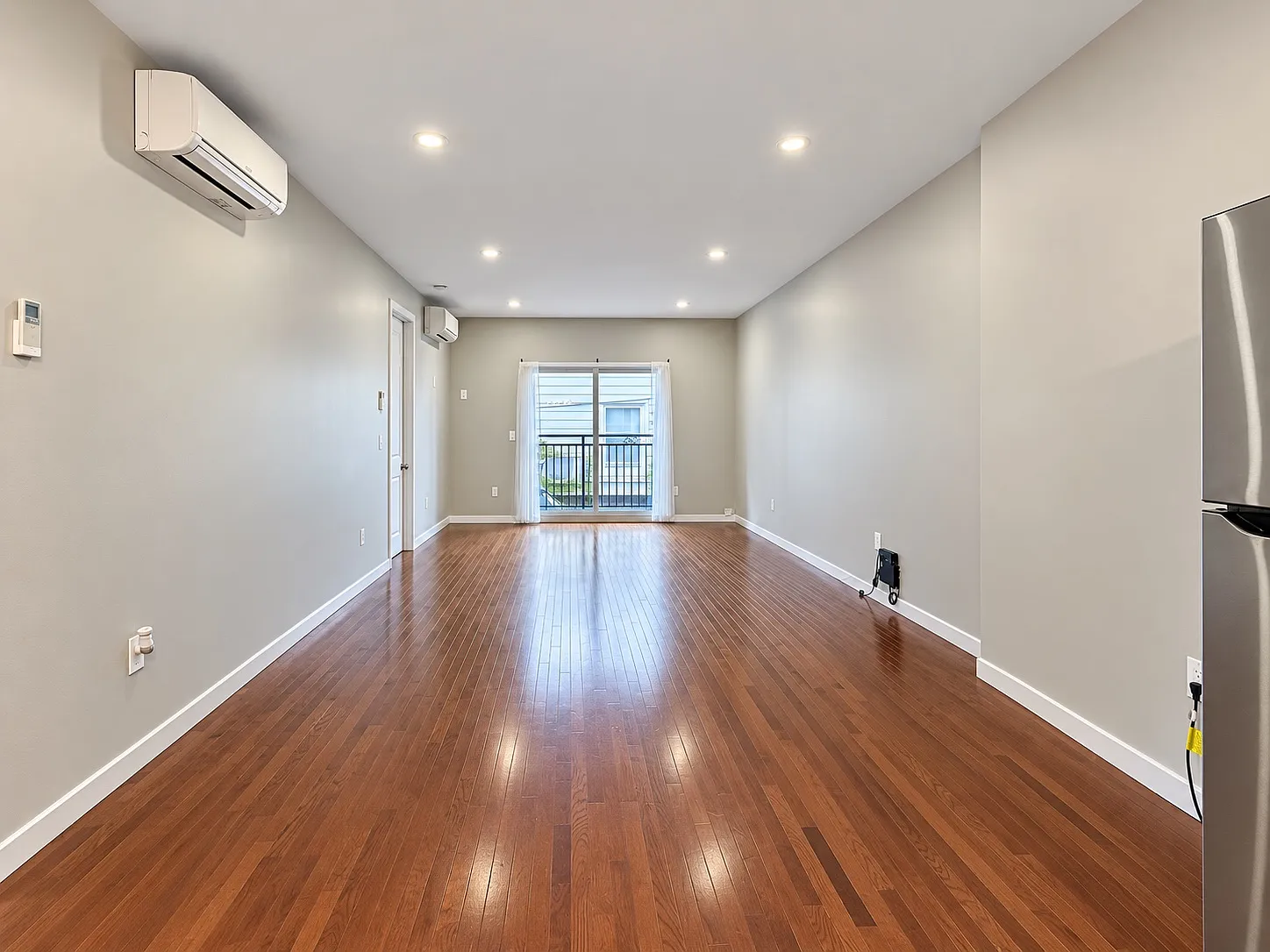 3 bed, $3,400 — Photo 3