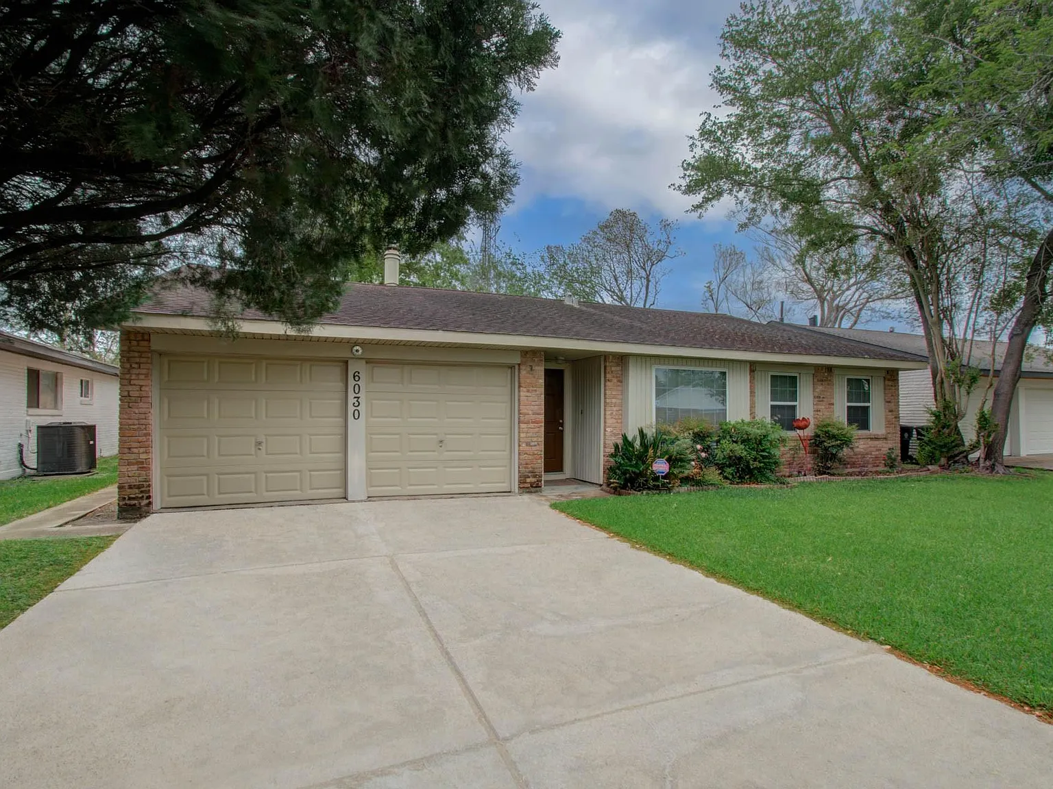 3 bed, 2.0 bath, 1751 sqft, $2,230 — Photo 3