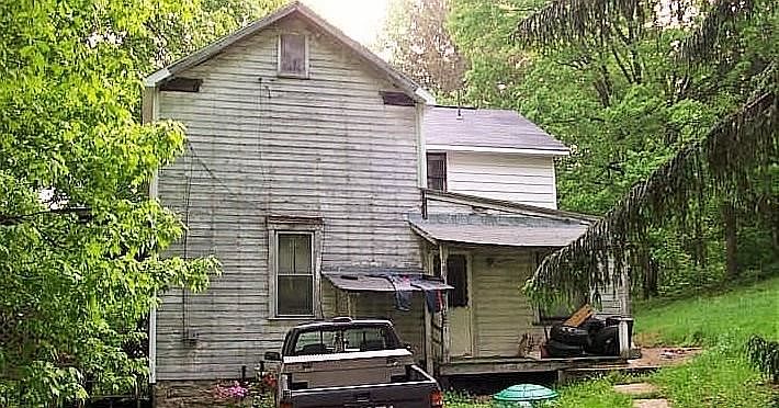 2nd image of 5019 Morgantown Rd