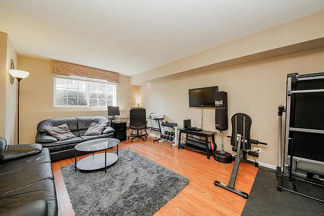 113 Enclave Cir #B — Photo 8