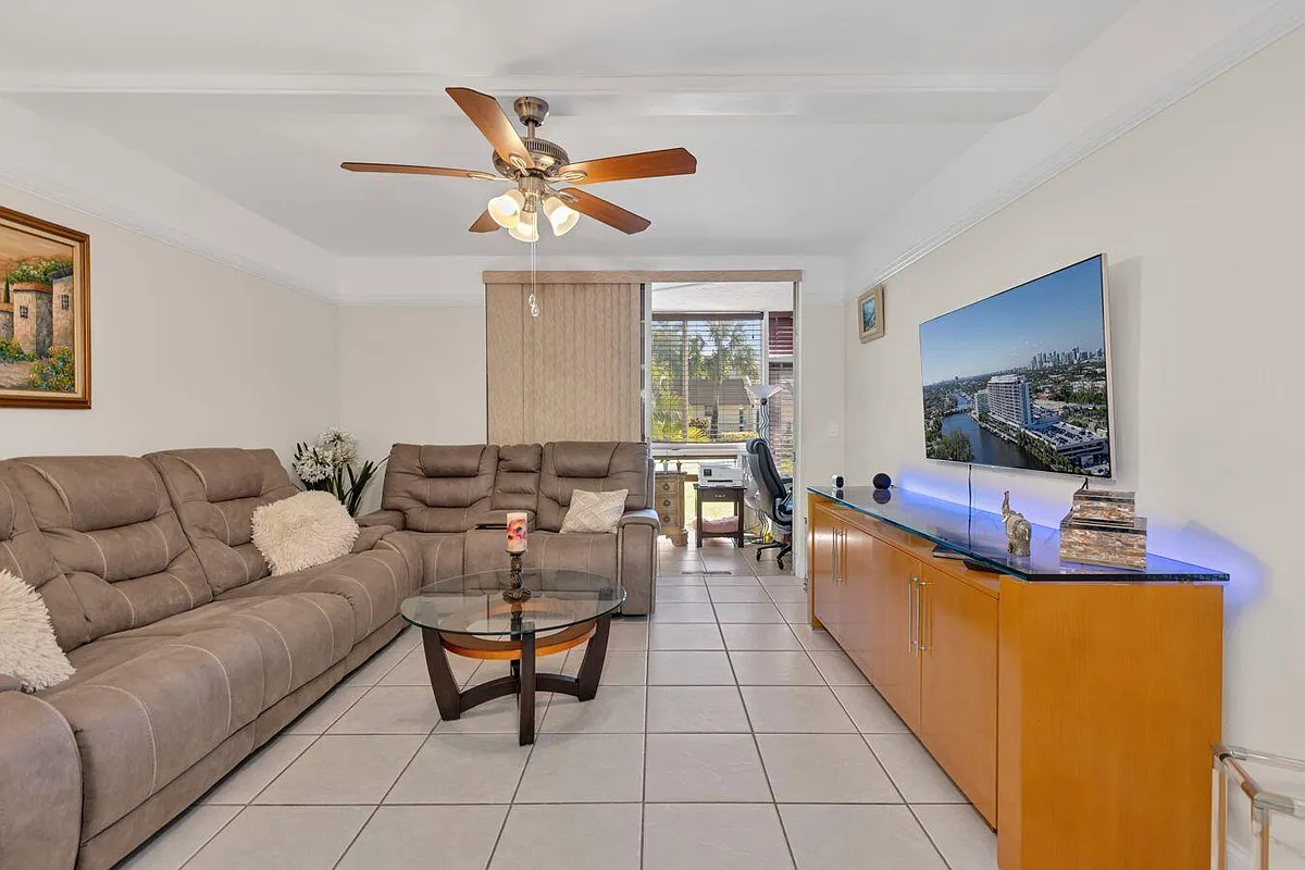 Photo 2 of 30 - 6850 Royal Palm Blvd #106G - Margate, FL Building Photo - 6850 Royal Palm Blvd #106G