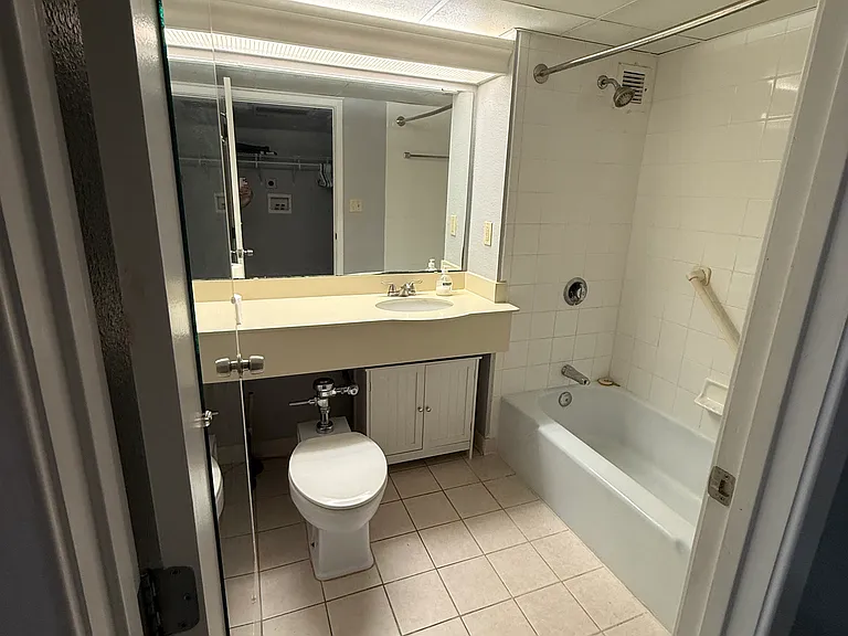151 E Washington St #503 — Photo 6