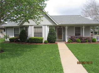 6231 Denmark Dr, Pasadena, TX 77505