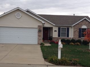 14 Broadstone Dr, Fairview Heights, IL 62208