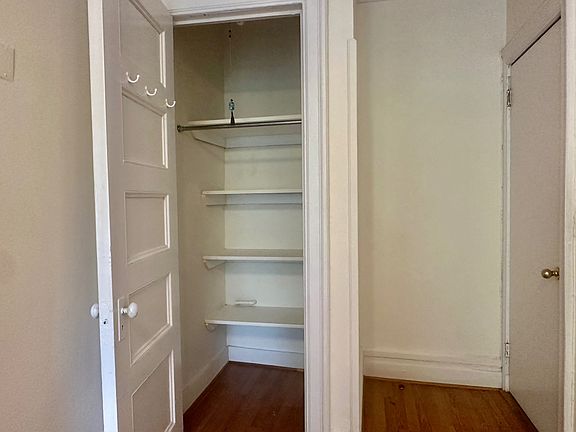 5th image of 320 W 106th St APT 5R