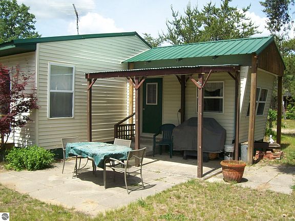 5th image of 104 Mosher Dr