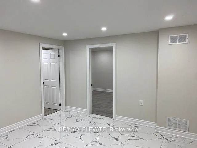 273 Richardson St #BASEMENT — Photo 13