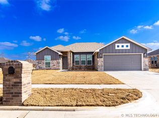 103 S 26th St, Collinsville, OK 74021