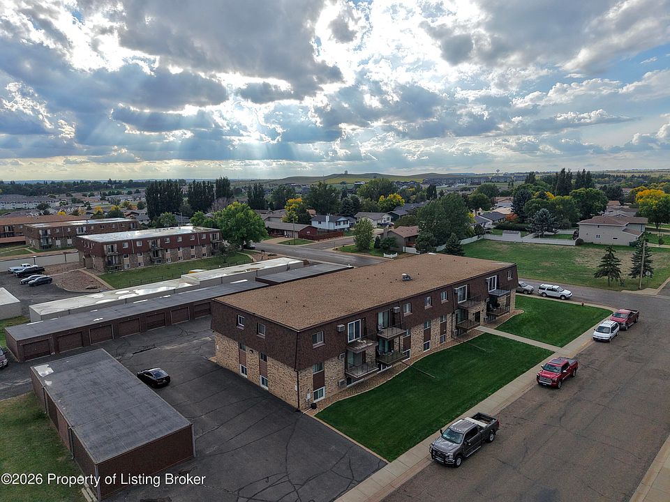 1st image of 679 19th St W APT 4