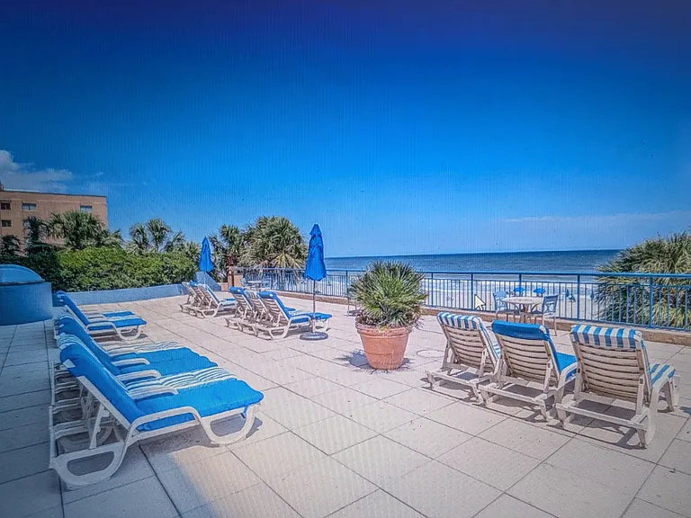 1105 S Ocean Blvd — Photo 2
