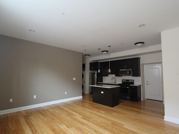 2nd image of 144 Green Ln Unit 205