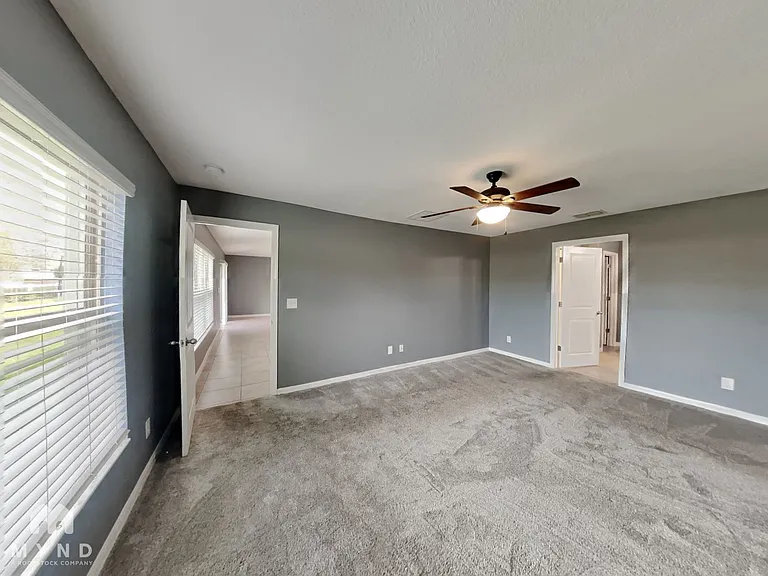 10210 Bright Crystal Ave — Photo 7