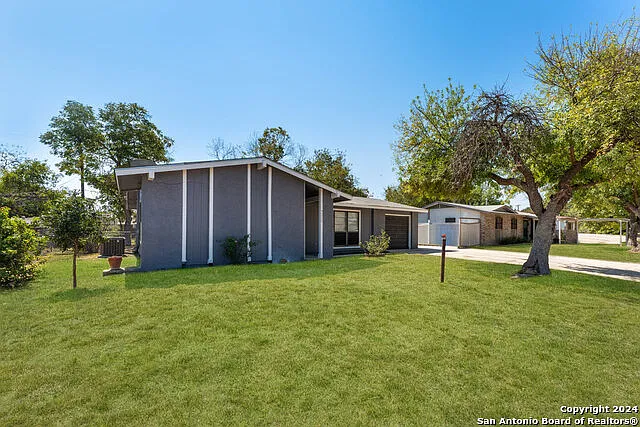 7210 Cloverfield Ln