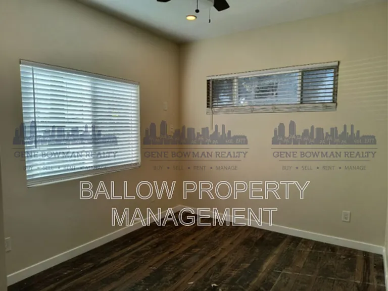 455 Smith Ave — Photo 16