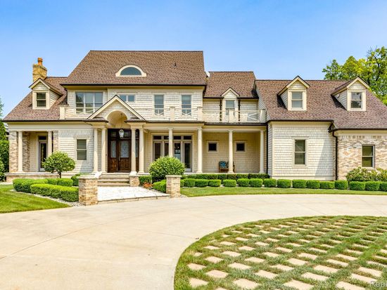 3201 Conger St, Port Huron, MI 48060