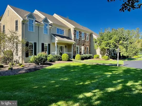 1420 Westgate Dr, Phoenixville, PA 19460