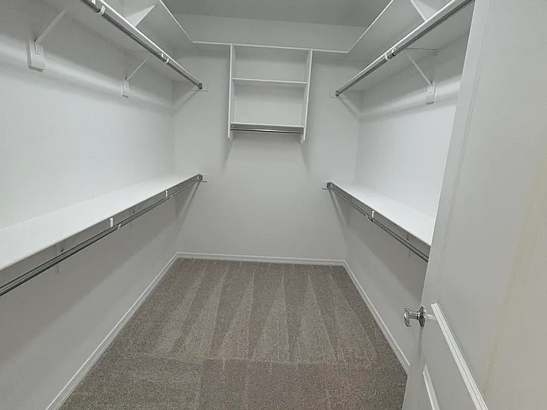 17613 W Georgia Ave — Photo 29