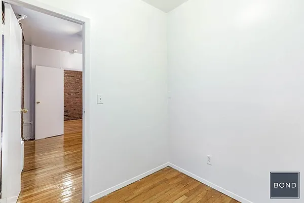 Rented by Bond New York | media 10