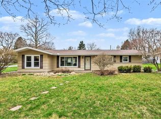728 Chippewa Trl, Niles, MI 49120