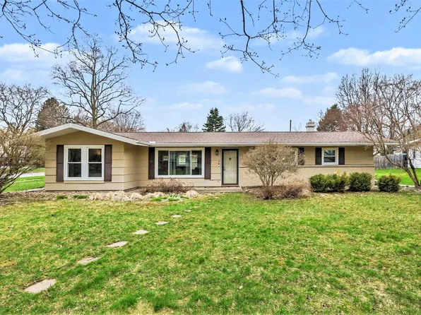 728 Chippewa Trl, Niles, MI 49120