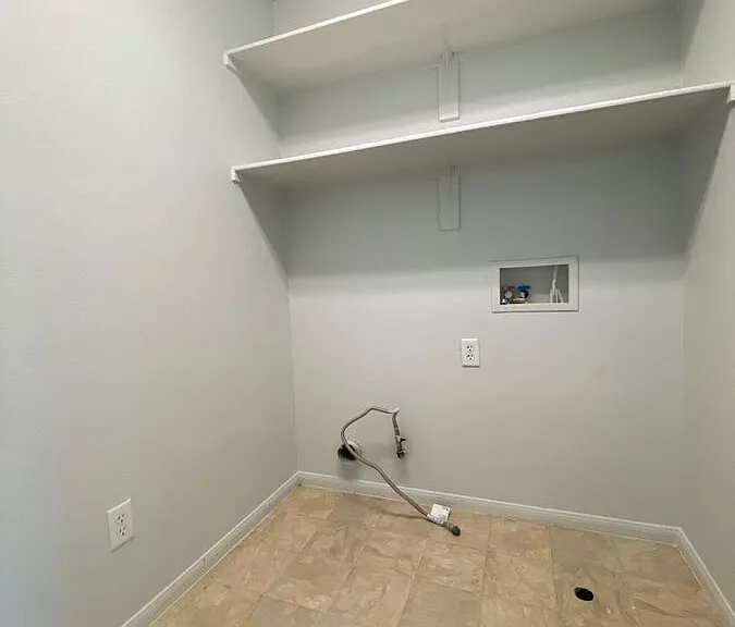 1922 Silver Crest Ct — Photo 23