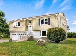 13 Jean Ter, Middletown, RI 02842