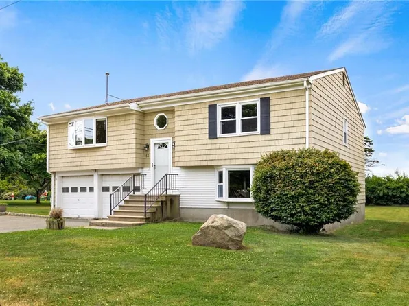 13 Jean Ter, Middletown, RI 02842