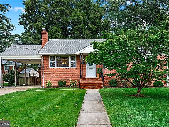 4th image of 7010 Murray Ln
