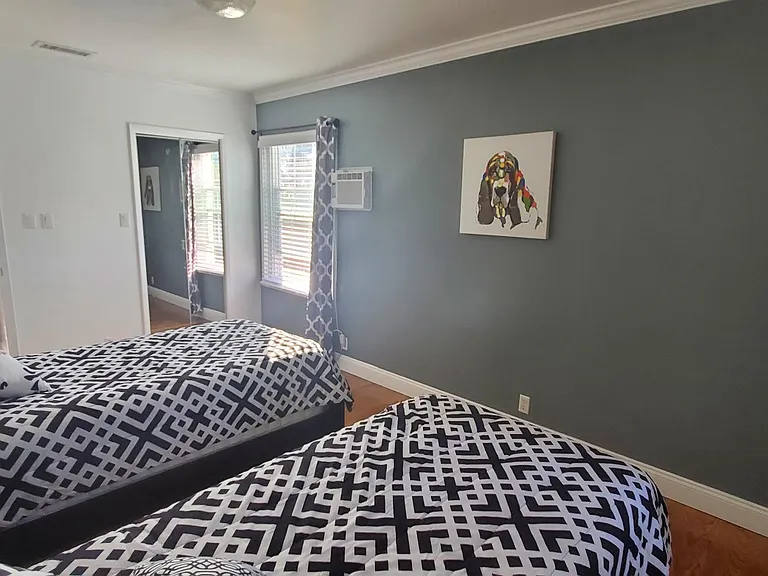 secandary bd rm Twin beds
