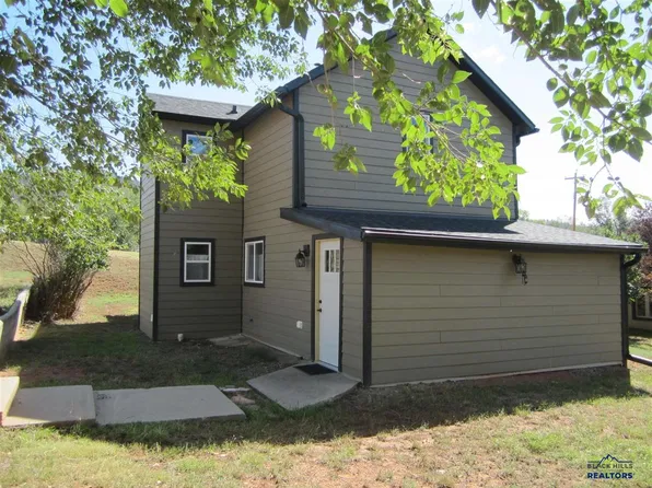1330 Sherman St, Hot Springs, SD 57747