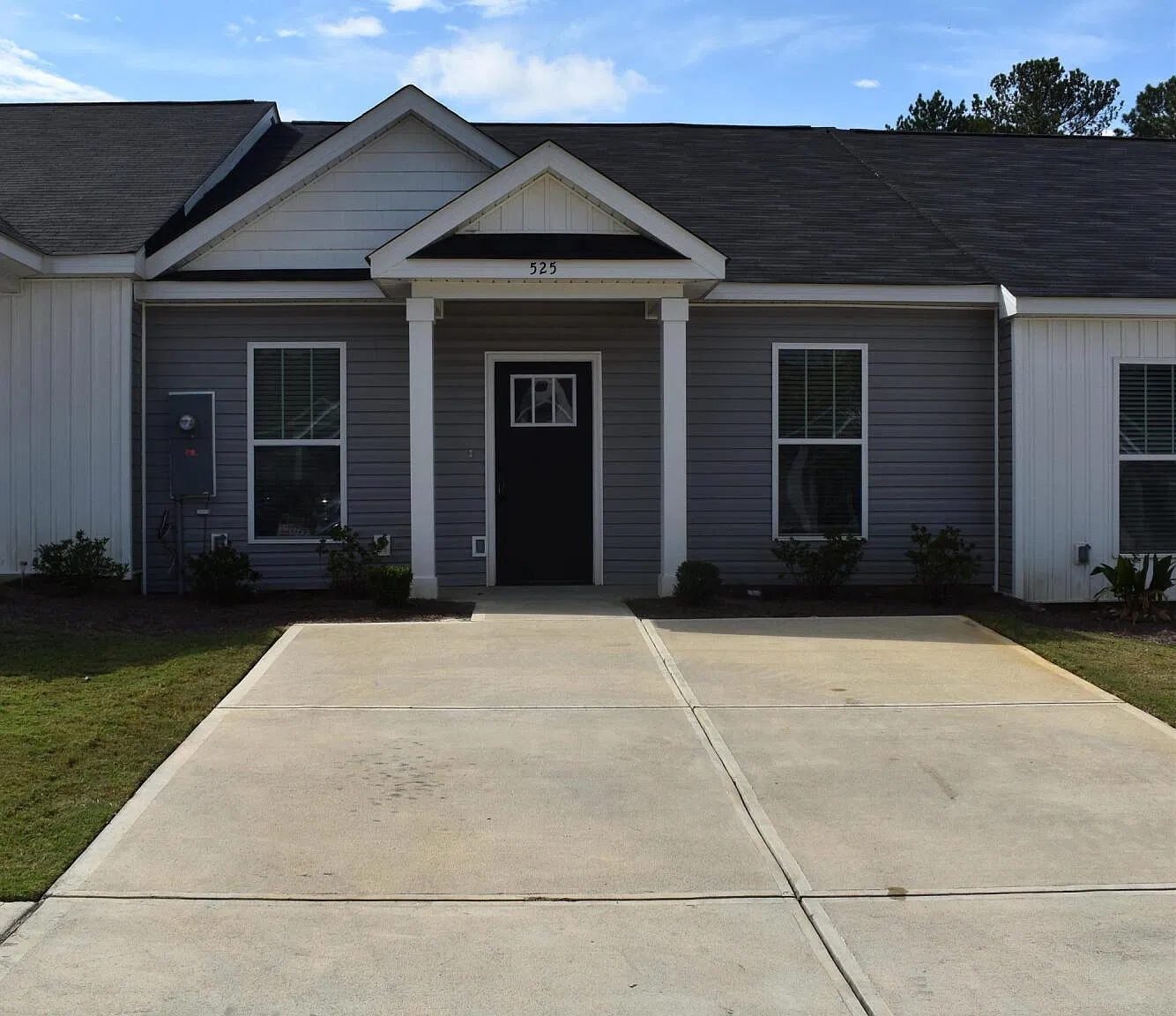 2 bed, 2.0 bath, 1170 sqft, $1,400 — Photo 1