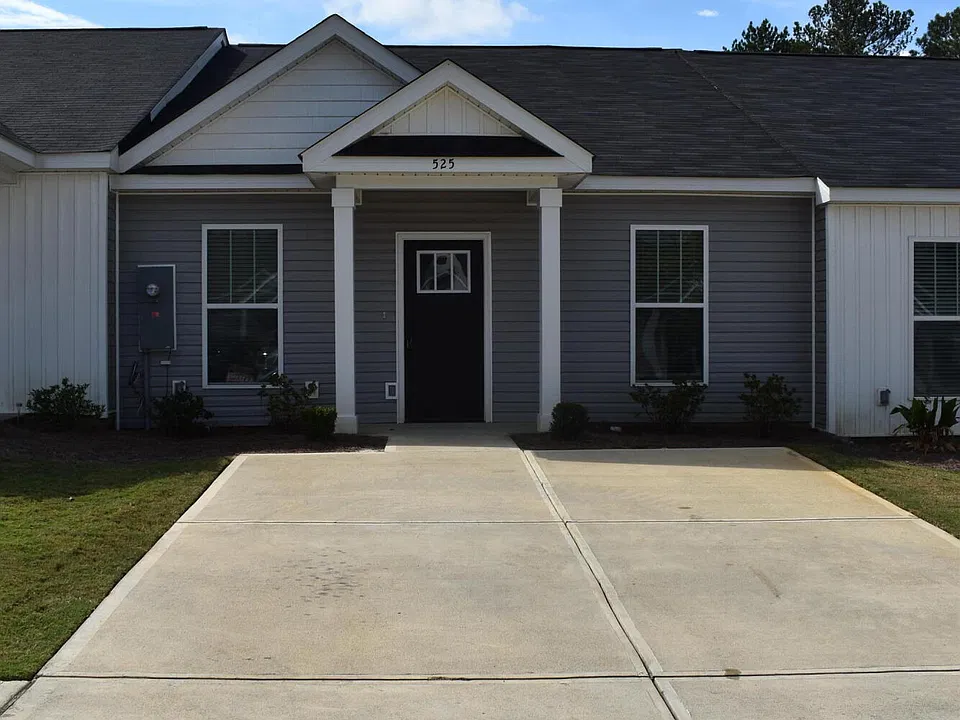 525 Hardy Point